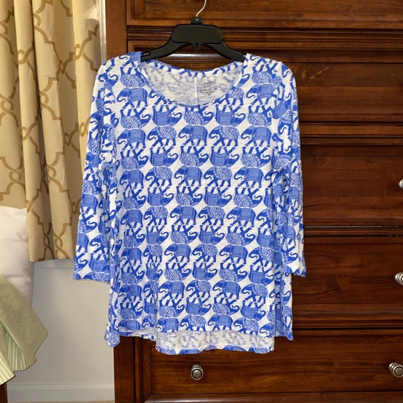 crown & ivy Tops - Crown and ivy top